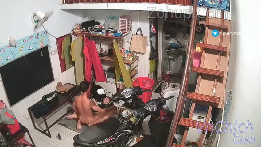 Hack camera nhà cô giáo dạy cấp 3 gặp ngay cảnh chịch nhau với chồng cực ngon ~ Sex quay lén