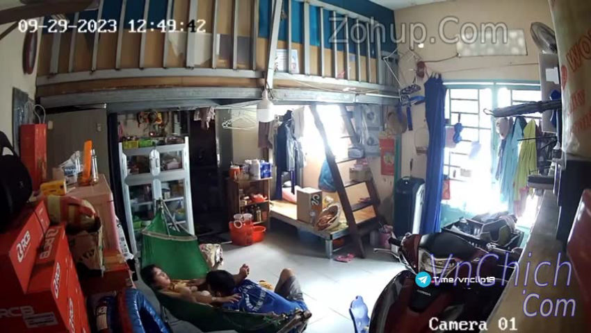 Niềm vui khi đi làm về có vợ địt nó một cái rồi tiếp tục mưu sinh ~ Sex hack camera